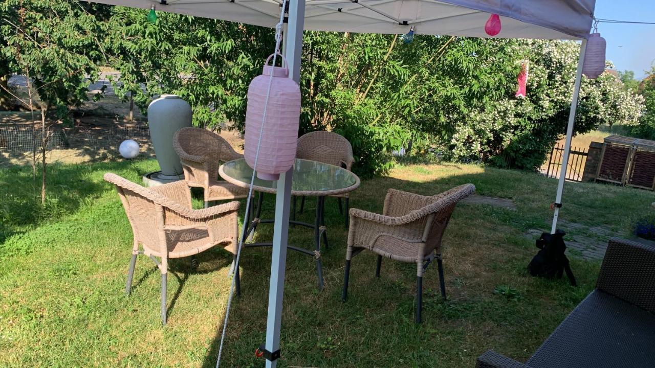 Das Haus Am Teich Besitz Bagian luar foto
